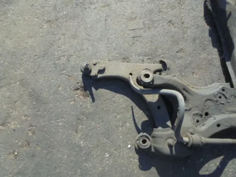 Ψαλίδι Εμπρός Αριστερό για TOYOTA AVENSIS (2003 - 2006) (T250) *ΔΒ* Ψαλίδι Εμπρός Αριστερό για TOYOTA AVENSIS (2003 - 2006) (T250) *ΔΒ*