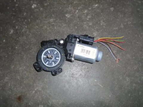 Μοτερ Γρύλου Εμπρός Αριστερό 6Pin για NISSAN QASHQAI (2007 - 2010) (J10) (JJ10) , (2010 - 2014) ( )  Μοτερ Γρύλου Εμπρός Αριστερό 6Pin για NISSAN QASHQAI (2007 - 2010) (J10) (JJ10) , (2010 - 2014) ( )