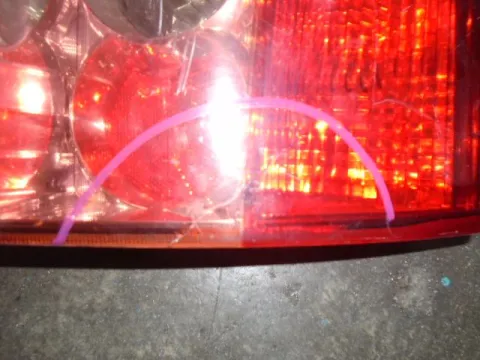 Φανάρι Πίσω Δεξί (Ραγισμένο)  για TOYOTA COROLLA (2004 - 2007) (E120)  -  Φανάρι Πίσω Δεξί (Ραγισμένο)  για TOYOTA COROLLA (2004 - 2007) (E120)  -