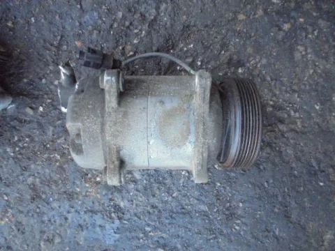 Συμπιεστής A-C (Κομπρέσορας) για VW GOLF (1998 - 2004) Mk4 (1J1)  Συμπιεστής A-C (Κομπρέσορας) για VW GOLF (1998 - 2004) Mk4 (1J1)