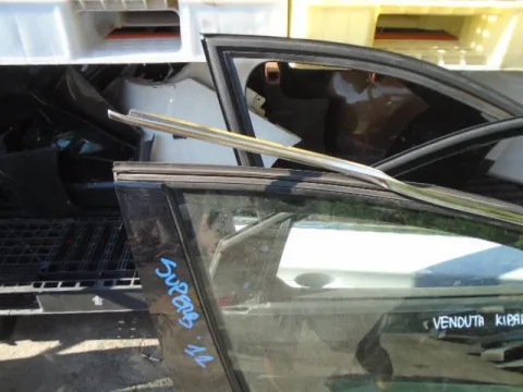 Πόρτα Εμπρός Δεξιά (Όχι Πολύ Καθαρή) για SKODA SUPERB (2008 - 2013) (3T4-5) *Ε* -  Πόρτα Εμπρός Δεξιά (Όχι Πολύ Καθαρή) για SKODA SUPERB (2008 - 2013) (3T4-5) *Ε* -