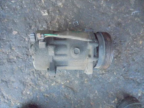 Συμπιεστής A-C (Κομπρέσορας) για VW GOLF (1998 - 2004) Mk4 (1J1)  Συμπιεστής A-C (Κομπρέσορας) για VW GOLF (1998 - 2004) Mk4 (1J1)