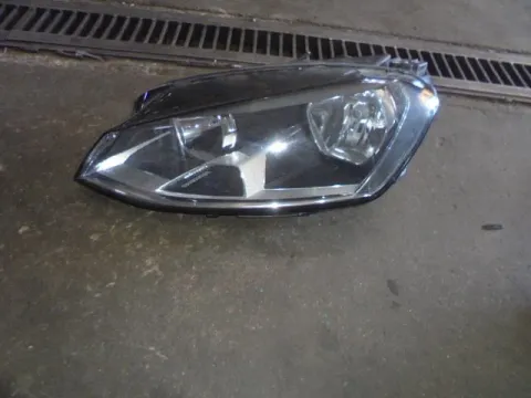 Φανάρι Εμπρός Αριστερό (Σπασμένη Βάση) για VW GOLF (2013 - ) Mk7 (5G)  Φανάρι Εμπρός Αριστερό (Σπασμένη Βάση) για VW GOLF (2013 - ) Mk7 (5G)