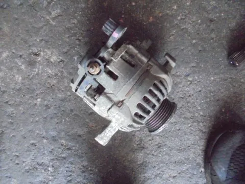 Δυναμό - Εναλλάκτης 270600N011 για TOYOTA YARIS (2006 - 2009) (KL9)  Δυναμό - Εναλλάκτης 270600N011 για TOYOTA YARIS (2006 - 2009) (KL9)