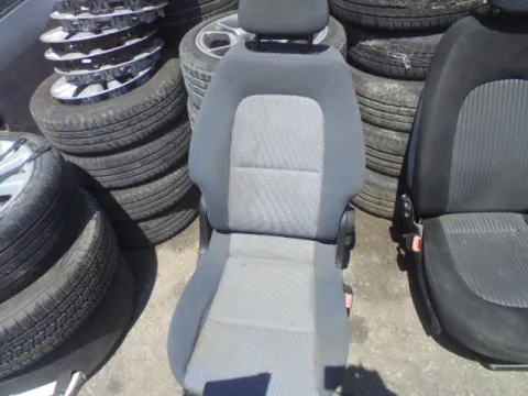 Κάθισμα Εμπρός Δεξί για MITSUBISHI COLT (2005 - 2008 ) (CZ) *ΔΒ* Κάθισμα Εμπρός Δεξί για MITSUBISHI COLT (2005 - 2008 ) (CZ) *ΔΒ*