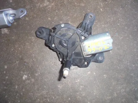 Μοτέρ Κίνησης Πίσω Υαλοκαθαριστήρων για TOYOTA YARIS (2003 - 2005) (XP10)  Μοτέρ Κίνησης Πίσω Υαλοκαθαριστήρων για TOYOTA YARIS (2003 - 2005) (XP10)