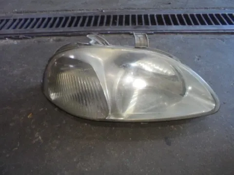 Φανάρι Εμπρός Δεξί (Ελαττωματικό) για HONDA CIVIC (1996 - 1998) (EJ - K) (MA - B)  Φανάρι Εμπρός Δεξί (Ελαττωματικό) για HONDA CIVIC (1996 - 1998) (EJ - K) (MA - B)