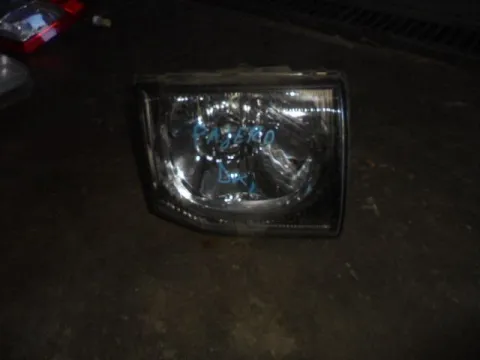 Φανάρι Εμπρός Δεξί για MITSUBISHI PAJERO (1998 - 2000) (V40)  Φανάρι Εμπρός Δεξί για MITSUBISHI PAJERO (1998 - 2000) (V40)