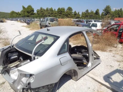 Τροπέτο Πίσω Χωρίς Άξονα για AUDI A4 (2008 - 2011) (8K) Sedan - 4dr , (2012- 2015) ( )  *ΔΒ* -  Τροπέτο Πίσω Χωρίς Άξονα για AUDI A4 (2008 - 2011) (8K) Sedan - 4dr , (2012- 2015) ( )  *ΔΒ* -