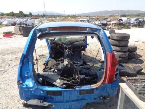 Τροπέτο Αμάξι Κουφάρι Χ.Μηχανή Χ.Σασμάν Με Πίσω Άξονα Δισκόφρενα για HYUNDAI i10 (2008 - 2011) *ΔΒ* -  Τροπέτο Αμάξι Κουφάρι Χ.Μηχανή Χ.Σασμάν Με Πίσω Άξονα Δισκόφρενα για HYUNDAI i10 (2008 - 2011) *ΔΒ* -