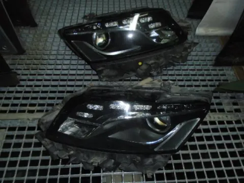 Μούρη (με καπό και φτερά)  Με Xenon Φανάρια για AUDI Q5 (2008 - 2013) (8R)  Μούρη (με καπό και φτερά)  Με Xenon Φανάρια για AUDI Q5 (2008 - 2013) (8R)