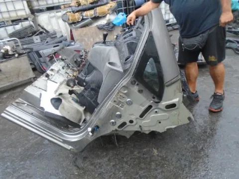 Τροπέτο Εμπρός Κουφάρι για NISSAN NV200-EVALIA (2010 - ) *ΔΒ* Τροπέτο Εμπρός Κουφάρι για NISSAN NV200-EVALIA (2010 - ) *ΔΒ*