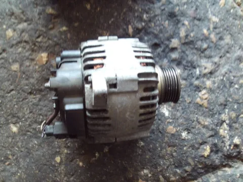 Δυναμό - Εναλλάκτης 8200323126 για RENAULT MEGANE (2002 - 2005) (LM) (KM) (EM) (CM)  Δυναμό - Εναλλάκτης 8200323126 για RENAULT MEGANE (2002 - 2005) (LM) (KM) (EM) (CM)