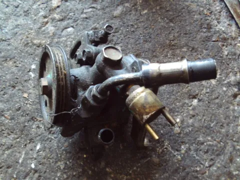 Αντλία Υδραυλικού Τιμονιού Μεταχειρισμένος για DAIHATSU APPLAUSE (1997 - 2000) 