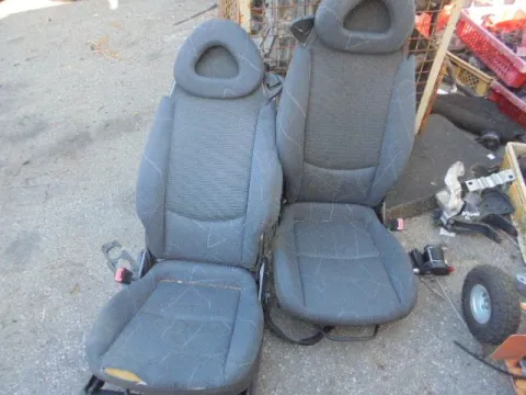Καθίσματα Σετ Εμπρός ( όχι πολύ καθαρά ) για SMART FORTWO (2002 - 2003) (CITY-COUPE) *ΔΒ* Καθίσματα Σετ Εμπρός ( όχι πολύ καθαρά ) για SMART FORTWO (2002 - 2003) (CITY-COUPE) *ΔΒ*