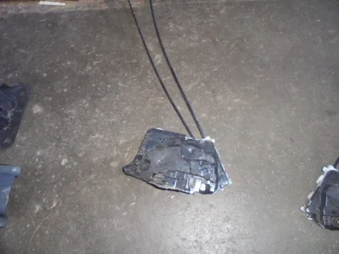Ηλεκτρομαγνητική Κλειδαριά Εμπρός Δεξιά 6pin για TOYOTA YARIS (2012 - 2014) ( ) , (2015 - 2017)  Ηλεκτρομαγνητική Κλειδαριά Εμπρός Δεξιά 6pin για TOYOTA YARIS (2012 - 2014) ( ) , (2015 - 2017)