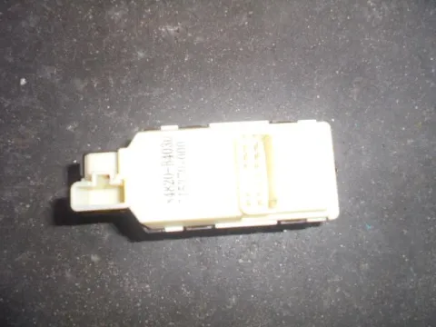 Διακόπτης Παραθύρων Κεντρικός Αριστερής 4πλος 12pin για DAIHATSU TERIOS (2006 - 2009) (J200)  - 