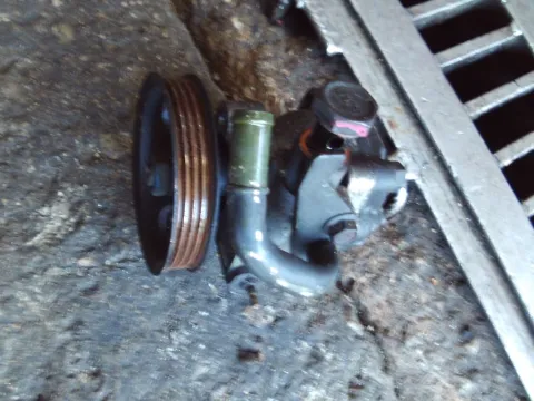 Αντλία Υδραυλικού Τιμονιού Μεταχειρισμένος για HYUNDAI ATOS MPV (2000 - 2003) (MX)  Αντλία Υδραυλικού Τιμονιού Μεταχειρισμένος για HYUNDAI ATOS MPV (2000 - 2003) (MX)