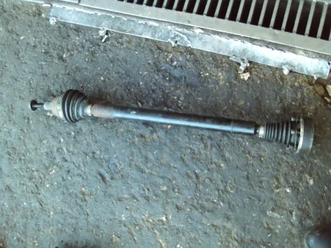 Ημιαξόνιο Εμπρός Δεξί για VW GOLF (2004 - 2008) Mk5 (1K1) 1400 (BKG) (BLN) Petrol 90 FSI  Ημιαξόνιο Εμπρός Δεξί για VW GOLF (2004 - 2008) Mk5 (1K1) 1400 (BKG) (BLN) Petrol 90 FSI