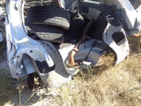 Τροπέτο Αμάξι Κουφάρι Με Πίσω Άξονα Δισκόφρενα για TOYOTA COROLLA (2002 - 2004) (E120) Hatchback - 3dr (KM22)  *ΔΒ* -  Τροπέτο Αμάξι Κουφάρι Με Πίσω Άξονα Δισκόφρενα για TOYOTA COROLLA (2002 - 2004) (E120) Hatchback - 3dr (KM22)  *ΔΒ* -