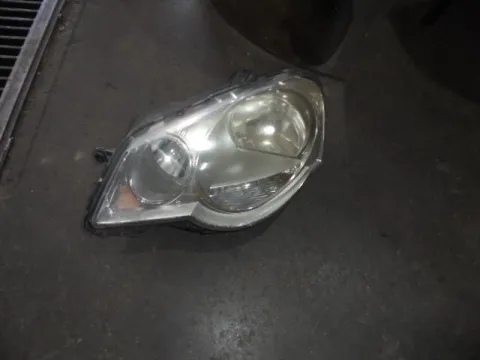 Φανάρι Εμπρός Αριστερό (Σπασμένη Βάση) για VW POLO (2005 - 2009) (9N3 )  Φανάρι Εμπρός Αριστερό (Σπασμένη Βάση) για VW POLO (2005 - 2009) (9N3 )