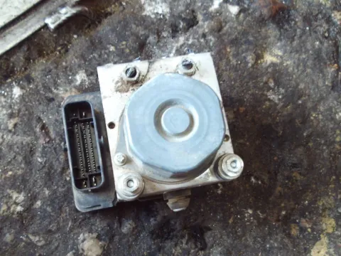 Μονάδα ABS 445400H100 για TOYOTA AYGO (2014 - 2017)  Μονάδα ABS 445400H100 για TOYOTA AYGO (2014 - 2017)
