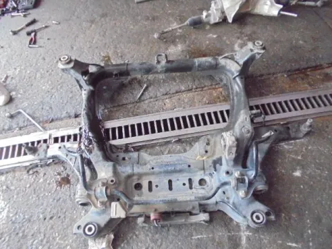 Γέφυρα Εμπρός Πλαίσιο για LANDROVER RANGE ROVER EVOQUE ( 2012 - 2018 ) (L538) 2000cc Diesel (204DTD) 180hp 16v  Γέφυρα Εμπρός Πλαίσιο για LANDROVER RANGE ROVER EVOQUE ( 2012 - 2018 ) (L538) 2000cc Diesel (204DTD) 180hp 16v