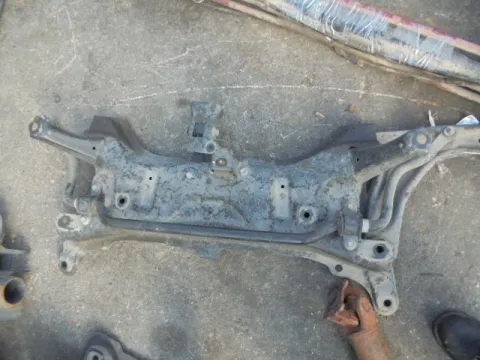 Γέφυρα Εμπρός Οριζόντια για TOYOTA AYGO (2014 - 2017)  Γέφυρα Εμπρός Οριζόντια για TOYOTA AYGO (2014 - 2017)