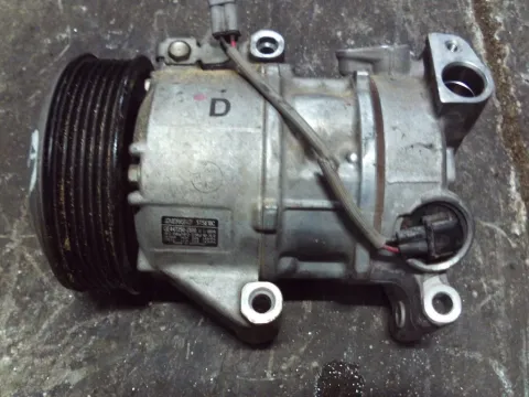 Συμπιεστής A-C (Κομπρέσορας) 4472502500 για TOYOTA YARIS (2015 - 2017) 1400 (1ND) Turbo Diesel D-4D 90hp  Συμπιεστής A-C (Κομπρέσορας) 4472502500 για TOYOTA YARIS (2015 - 2017) 1400 (1ND) Turbo Diesel D-4D 90hp