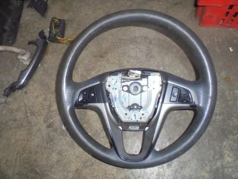 Τιμόνι (Βολάν) Με Χειριστήρια για HYUNDAI i20 (2012 - 2015) ( ) *Γ* Τιμόνι (Βολάν) Με Χειριστήρια για HYUNDAI i20 (2012 - 2015) ( ) *Γ*