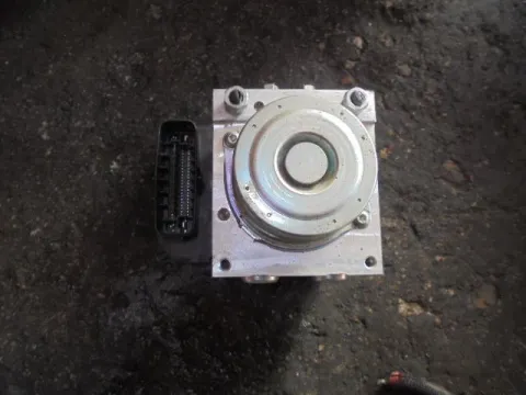 Μονάδα ABS ( 5611078RA ) ( 11604044640 )  για SUZUKI JIMNY (2018 - ) SUV- ΕΚΤΟΣ ΔΡΟΜΟΥ - 3dr 1500 (K15B) petrol 96hp 16V  Μονάδα ABS ( 5611078RA ) ( 11604044640 )  για SUZUKI JIMNY (2018 - ) SUV- ΕΚΤΟΣ ΔΡΟΜΟΥ - 3dr 1500 (K15B) petrol 96hp 16V