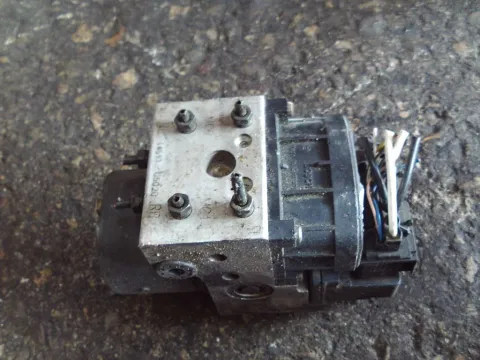 Μονάδα ABS 4451005020 για TOYOTA AVENSIS (1997 - 2000) (T220)  Μονάδα ABS 4451005020 για TOYOTA AVENSIS (1997 - 2000) (T220)
