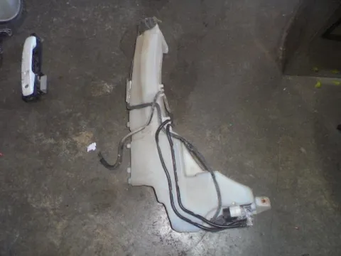 Δοχείο Υαλοκαθαριστήρων Με Μοτέρ για FORD FOCUS (2004 - 2008) Mk2a (DA3 - C307)  Δοχείο Υαλοκαθαριστήρων Με Μοτέρ για FORD FOCUS (2004 - 2008) Mk2a (DA3 - C307)