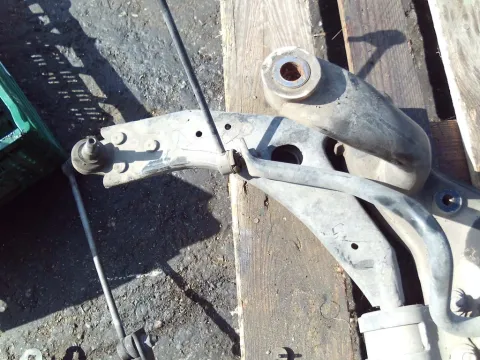Ψαλίδι Εμπρός Αριστερό για FORD FOCUS (2004 - 2008) Mk2a (DA3 - C307) 1600 (HXDB) Petrol 115 Ti-VCT *ΔΒ* Ψαλίδι Εμπρός Αριστερό για FORD FOCUS (2004 - 2008) Mk2a (DA3 - C307) 1600 (HXDB) Petrol 115 Ti-VCT *ΔΒ*