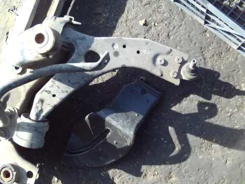 Ψαλίδι Εμπρός Δεξί για FORD FOCUS (2004 - 2008) Mk2a (DA3 - C307) 1600 (HXDB) Petrol 115 Ti-VCT *ΔΒ* Ψαλίδι Εμπρός Δεξί για FORD FOCUS (2004 - 2008) Mk2a (DA3 - C307) 1600 (HXDB) Petrol 115 Ti-VCT *ΔΒ*