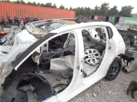 Τροπέτο Πίσω Με Άξονα για CITROEN C3 (2017 - )  *ΔΒ* -  Τροπέτο Πίσω Με Άξονα για CITROEN C3 (2017 - )  *ΔΒ* -