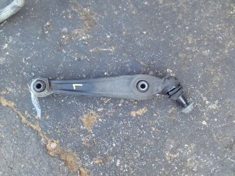 Ψαλίδι Εμπρός Αριστερό Κάτω για BMW X5 (2004 - 2006) (E53 F-L)  Ψαλίδι Εμπρός Αριστερό Κάτω για BMW X5 (2004 - 2006) (E53 F-L)
