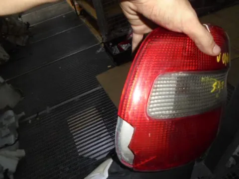 Φανάρι Πίσω Αριστερό Ραγισμένο για VOLVO S40 (1995 - 2000) (VS) -  Φανάρι Πίσω Αριστερό Ραγισμένο για VOLVO S40 (1995 - 2000) (VS) -