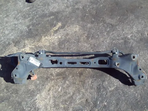 Γέφυρα Πίσω για HYUNDAI i30 (2007 - 2012) *ΔΒ* Γέφυρα Πίσω για HYUNDAI i30 (2007 - 2012) *ΔΒ*