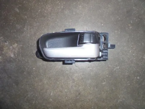 Πετούγια Πόρτας Εσωτερική Πίσω Δεξιά για SUZUKI GRAND VITARA (2006 - 2009) (JB)  Πετούγια Πόρτας Εσωτερική Πίσω Δεξιά για SUZUKI GRAND VITARA (2006 - 2009) (JB)