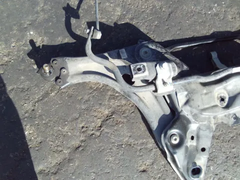 Ψαλίδι Εμπρός Αριστερό για PEUGEOT 208 (2016 - 2019) 1200 (HM05) PureTech 82 Petrol *ΔΒ* Ψαλίδι Εμπρός Αριστερό για PEUGEOT 208 (2016 - 2019) 1200 (HM05) PureTech 82 Petrol *ΔΒ*