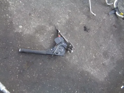 Καστάνια Χειροφρένου για PEUGEOT 208 (2016 - 2019) 1200 (HM05) PureTech 82 Petrol *ΔΒ* Καστάνια Χειροφρένου για PEUGEOT 208 (2016 - 2019) 1200 (HM05) PureTech 82 Petrol *ΔΒ*