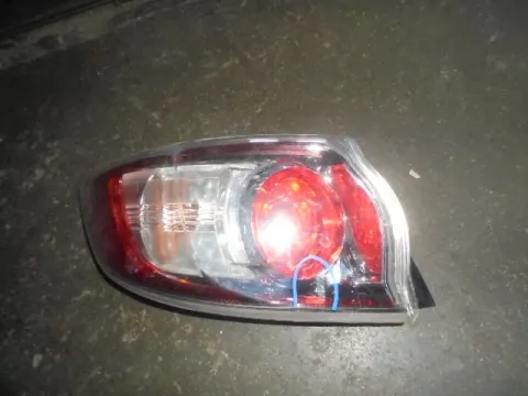Φανάρι Πίσω Αριστερό (Ραγισμένο) για MAZDA 3 (2009 - 2014) (BL) Hatchback - 5dr  Φανάρι Πίσω Αριστερό (Ραγισμένο) για MAZDA 3 (2009 - 2014) (BL) Hatchback - 5dr