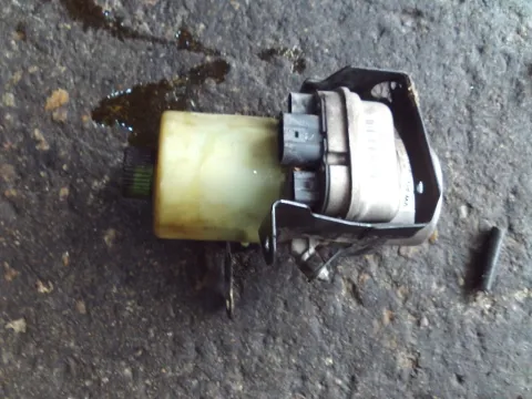 Αντλία Υδραυλικού Τιμονιού Μεταχειρισμένος ( TRW ) ( 6R0423156A )  για SEAT IBIZA (2008 - 2013) (6J) Hatchback - 5dr 1400 (CAVF) Petrol 150 TSI 