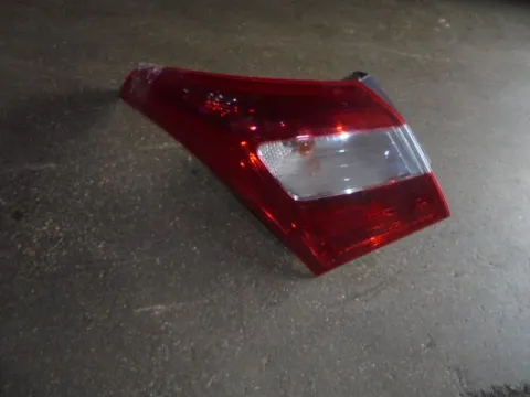 Φανάρι Πίσω Αριστερό (Ελαττωματικό) για HYUNDAI i30 (2012 - 2015) ( ) Hatchback - 5dr  Φανάρι Πίσω Αριστερό (Ελαττωματικό) για HYUNDAI i30 (2012 - 2015) ( ) Hatchback - 5dr
