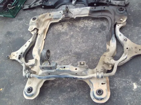 Γέφυρα Εμπρός Πλαίσιο για HYUNDAI TUCSON (2004 - 2010) (JM) *ΔΒ* Γέφυρα Εμπρός Πλαίσιο για HYUNDAI TUCSON (2004 - 2010) (JM) *ΔΒ*