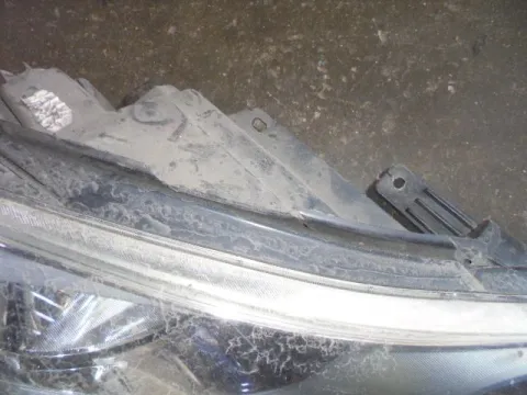 Φανάρι Εμπρός Δεξί (Σπασμένη Βάση) για HYUNDAI i10 (2012 - 2014) ( )  -  Φανάρι Εμπρός Δεξί (Σπασμένη Βάση) για HYUNDAI i10 (2012 - 2014) ( )  -