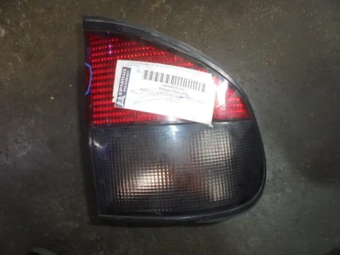 Φανάρι Πίσω Δεξί (Ελαττωματικό) για RENAULT SAFRANE (1996 - 2000) (B54)  Φανάρι Πίσω Δεξί (Ελαττωματικό) για RENAULT SAFRANE (1996 - 2000) (B54)