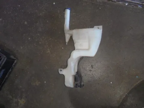 Δοχείο Υαλοκαθαριστήρων Με Μοτέρ για FORD FIESTA (2008 - 2012) Mk6 (JA8)  Δοχείο Υαλοκαθαριστήρων Με Μοτέρ για FORD FIESTA (2008 - 2012) Mk6 (JA8)