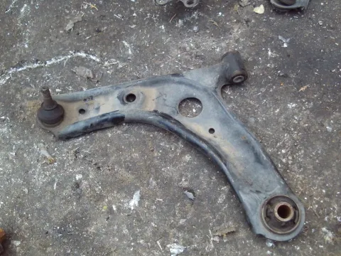 Ψαλίδι Εμπρός Αριστερό για TOYOTA AYGO (2014 - 2017) ΠΑΛΕΤΑ 1 *276664* Ψαλίδι Εμπρός Αριστερό για TOYOTA AYGO (2014 - 2017) ΠΑΛΕΤΑ 1 *276664*